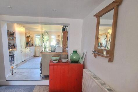 Dining Area to Kitchen
