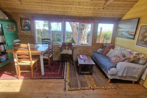 Sitting/Dining Room
