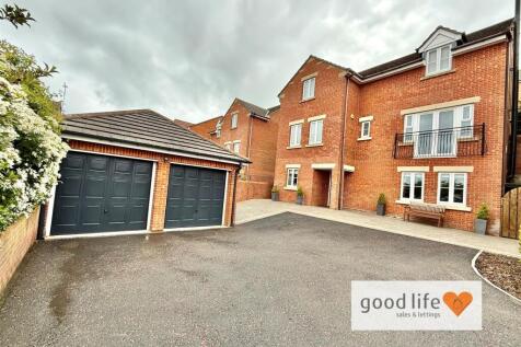 22 keddlestone close new front picture22keddleston