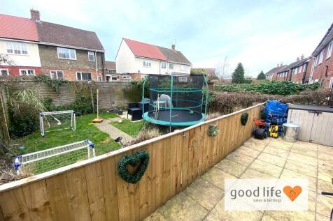 20250304_153658699_iOS18sunningdale.jpg
