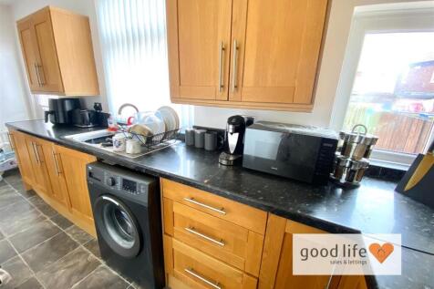 20250405_130304306_iOS73holbournroad.jpg