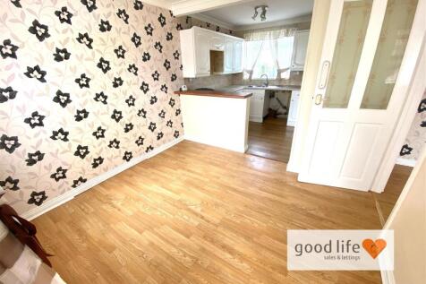 20250415_124625196_iOS172TADCASTERROAD.jpg