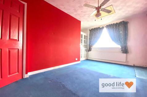 20250417_095527942_iOS18PENSHERTERRACE.jpg