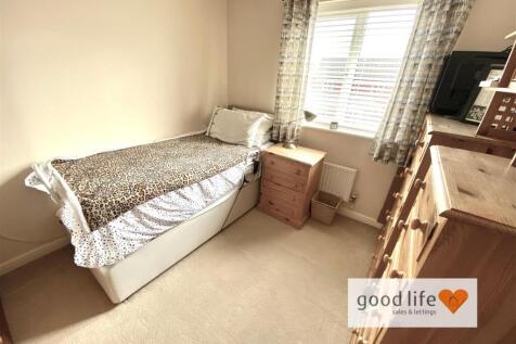 20250424_133625280_iOS10beltonclose.jpg