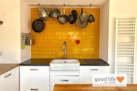 20250522_133635278_iOS45kirkwoodavenue.jpg