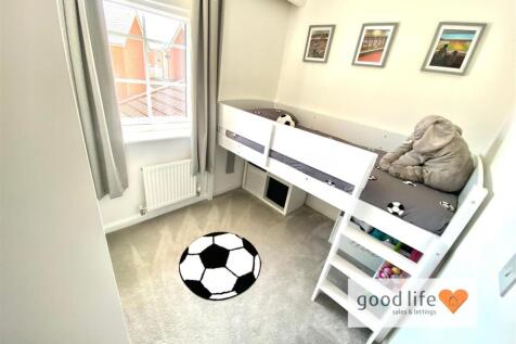20250522_120558171_iOS15burcombeclose.jpg