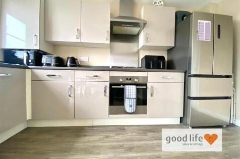 20250614_113133105_iOS48corninignroad.jpg