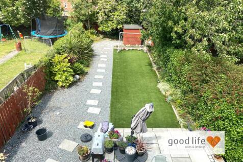 20250617_114648999_iOS94leechmereroad.jpg