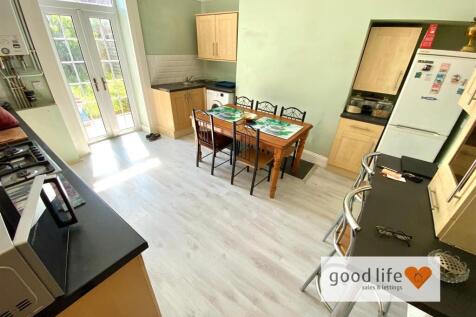 20250619_121158948_iOS7whitehallterrace.jpg