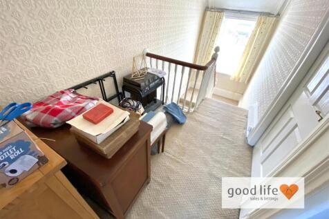 20250619_121306927_iOS7whitehallterrace.jpg
