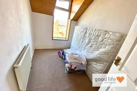 20250619_121328893_iOS7whitehallterrace.jpg