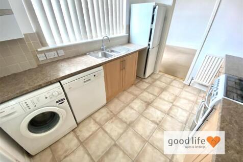 20250624_153632870_iOS46sydenhamterrace.jpg