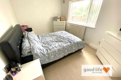 20250703_121538464_iOS7swindon.jpg