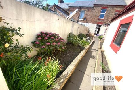 20250724_142759781_iOS4greenstemway.jpg