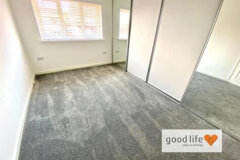 20250724_121507793_iOS21cricklewoodclose.jpg