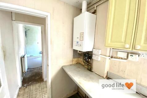 20250903_172429291_iOS49thomasstreet.jpg