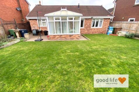 20251013_101259304_iOS39heathfield.jpg