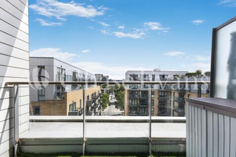Moro Apartments, New