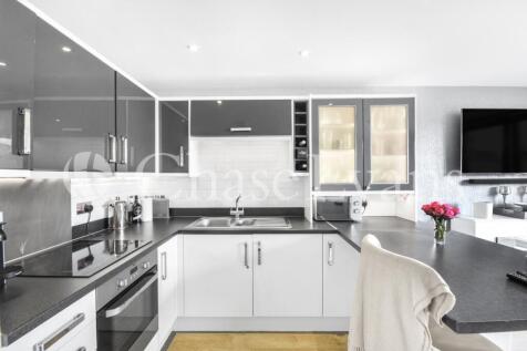 Moro Apartments, New