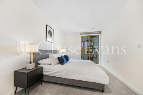Bedroom - Ashley Roa