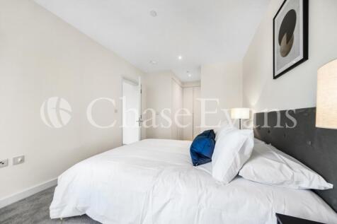 Bedroom - Ashley Roa