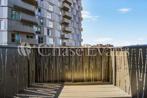 Balcony - Ashley Roa