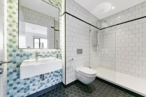 Bathroom - 602 Java