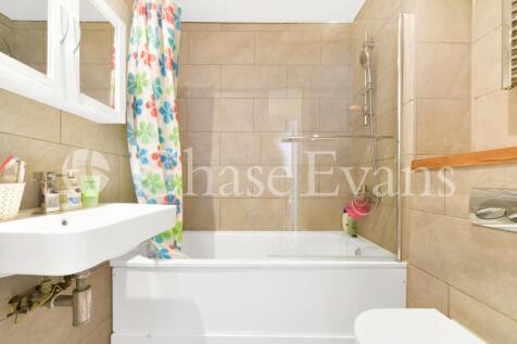 Bathroom - Schrier R