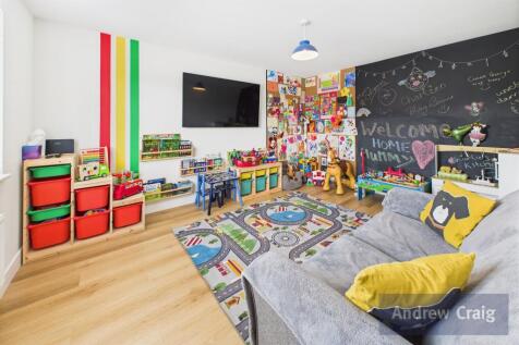 Lounge/Playroom