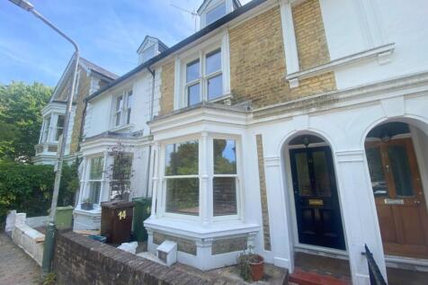 3 Bed Unfurnished Terraced