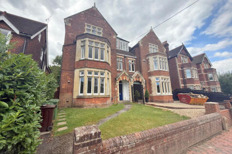 1 Bed Flat