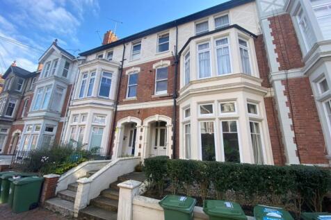 2 Bed Unfurnished Luxury Apartment