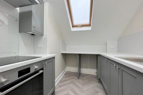 1 Bed Flat