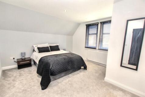 9- Bedroom One.jpg
