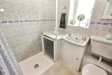 15- Wet Room.jpg