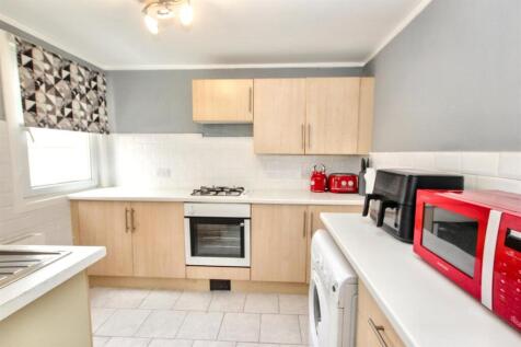 6- Kitchen.jpg