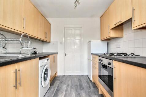 6- Kitchen.jpg