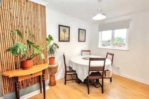 4- Dining Area.jpg