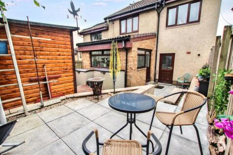 18- Rear Garden.jpg