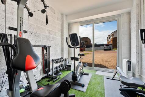 13- Gym.jpg
