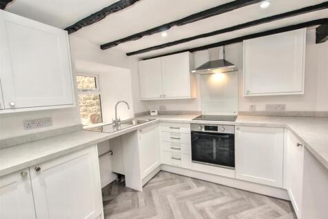 3- Kitchen.jpg