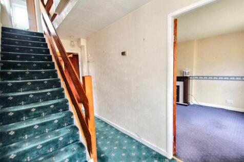 2- Hallway.jpg