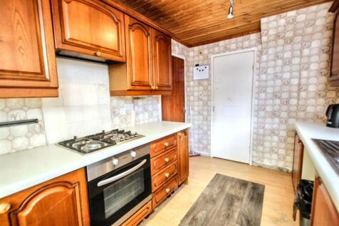6- Kitchen.jpg