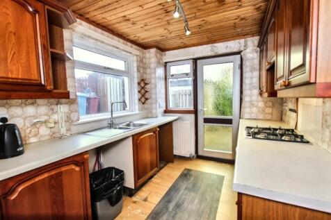 7- Kitchen.jpg