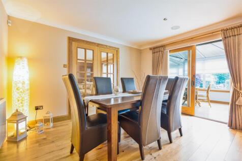 8- Dining Room.jpg