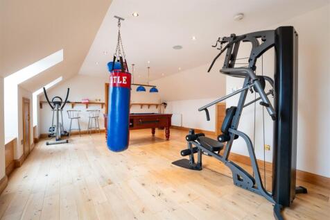 30- Gym.jpg