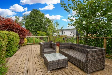 36 - Patio.jpg
