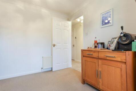 10- Dining Room.jpg