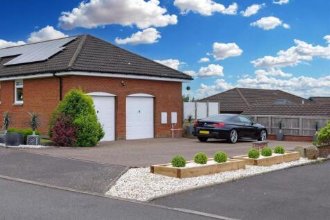 26- Driveway.jpg