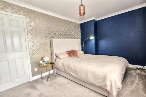 6- Bedroom One.jpg